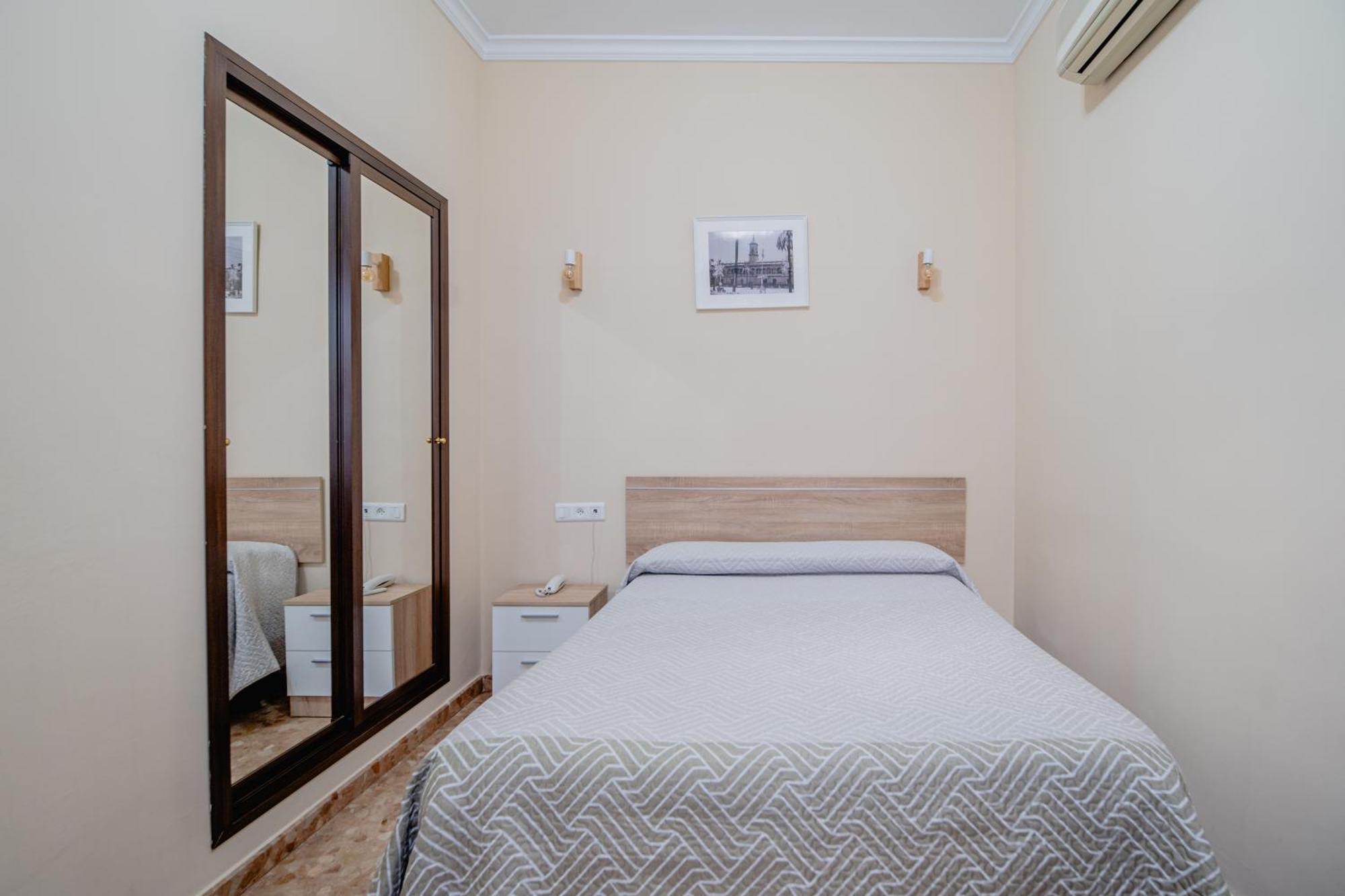 Hotel Chamizo El Arahal Zewnętrze zdjęcie